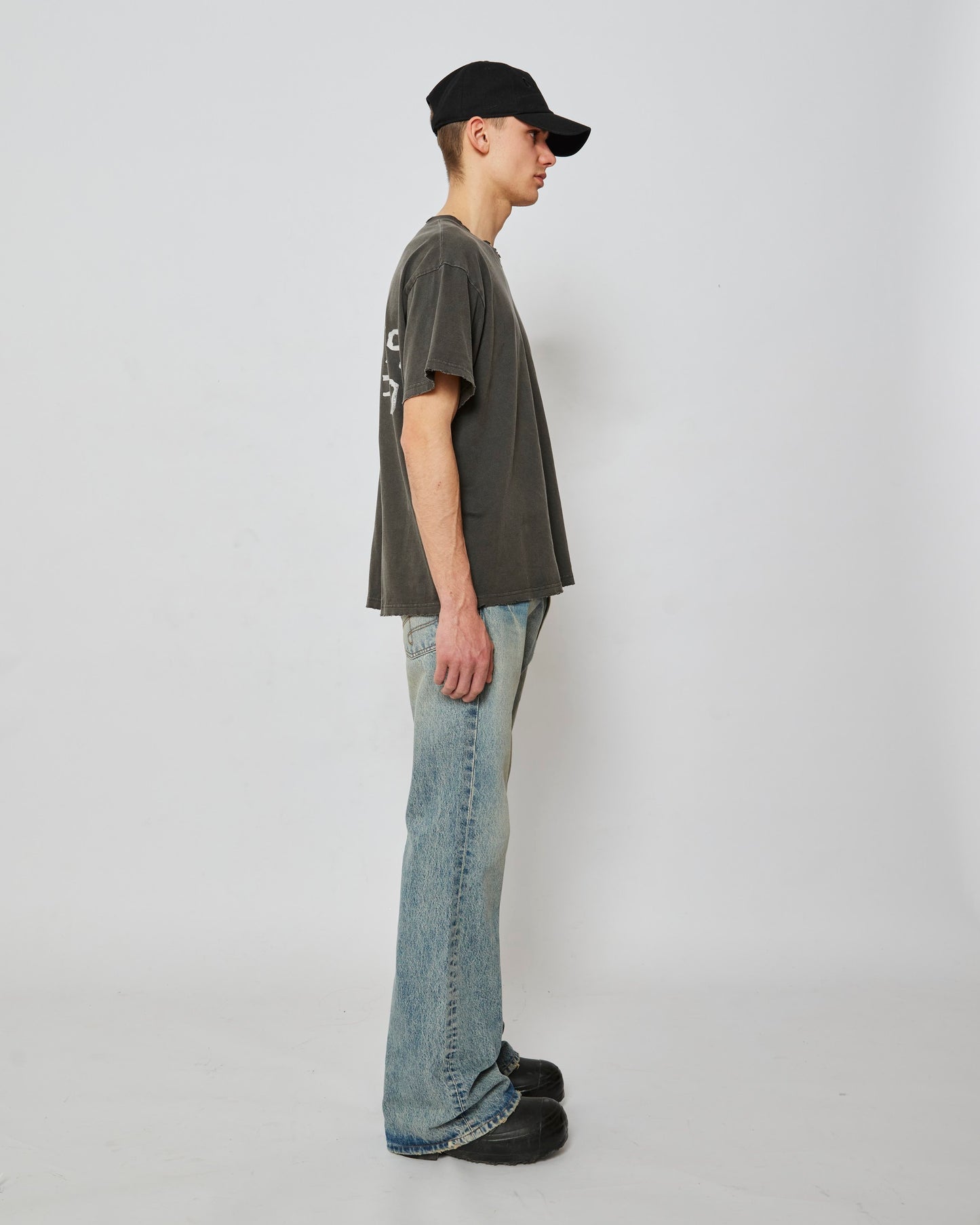 PROPERTY VINTAGE T-SHIRT (DUST BLACK)