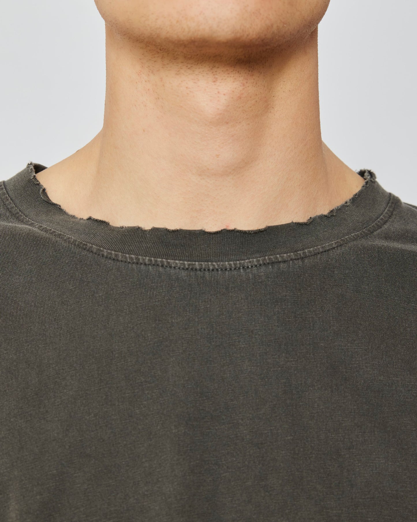 PROPERTY VINTAGE T-SHIRT (DUST BLACK)