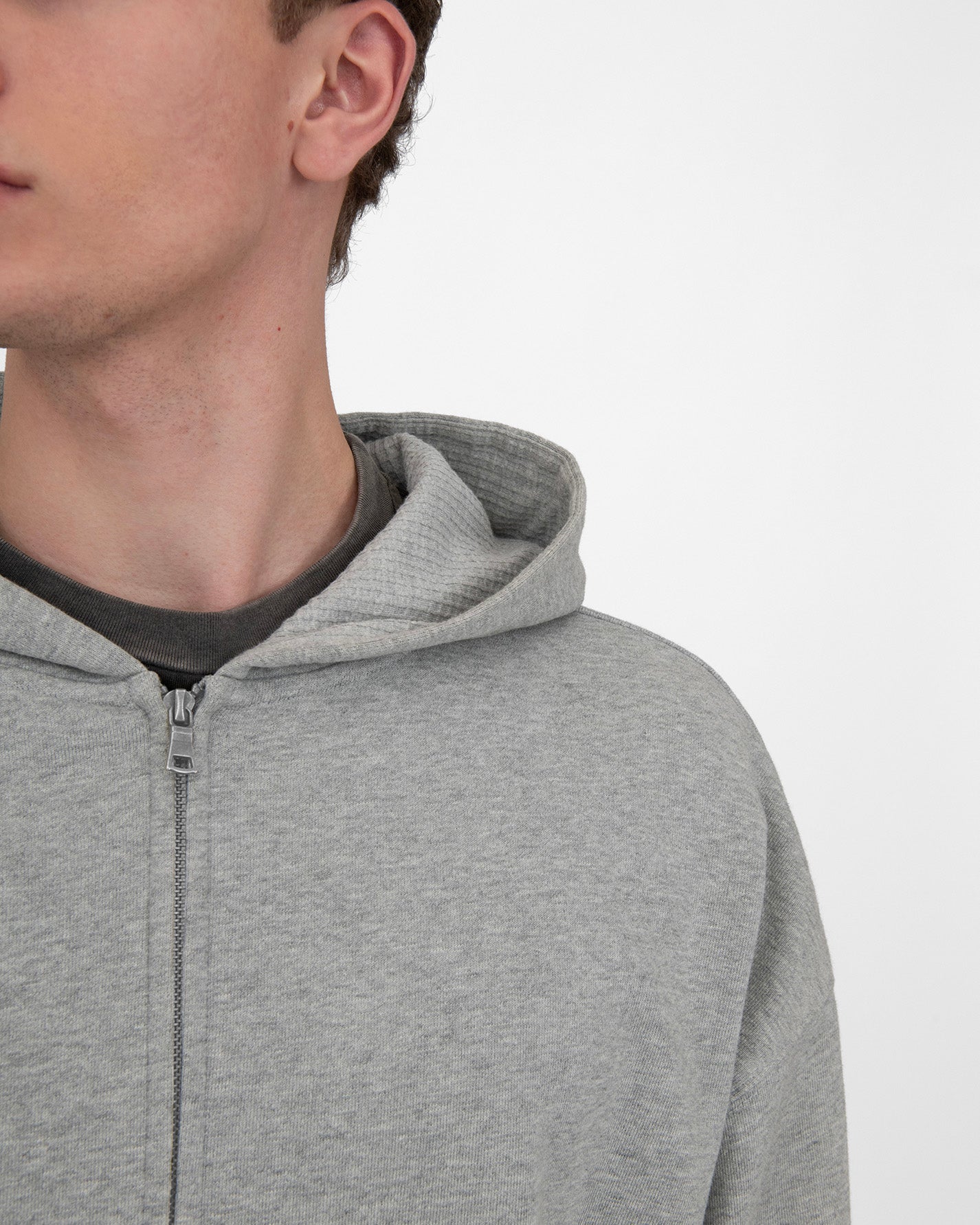 HOODED SWEATSHIRT in mélange grey