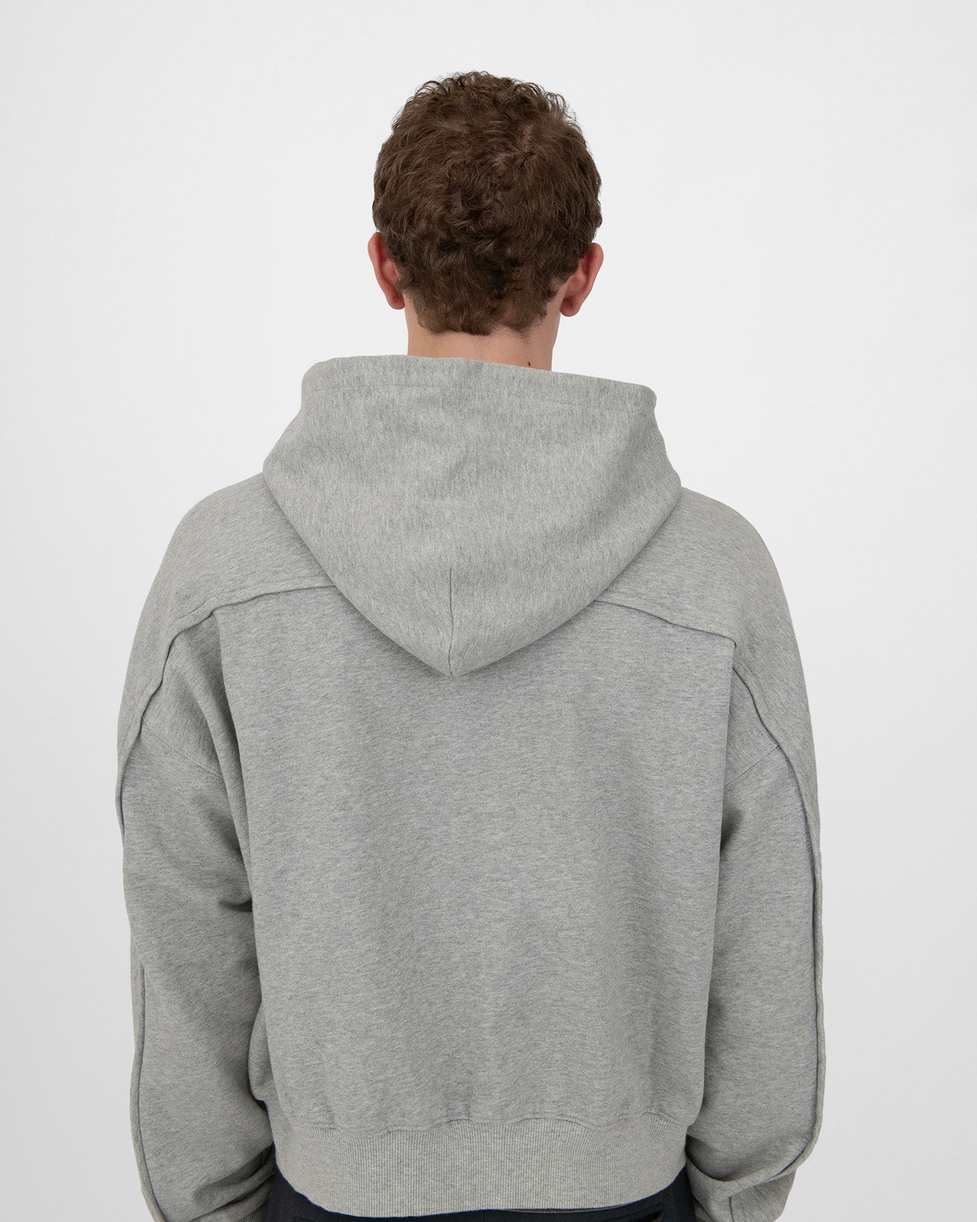 HOODED SWEATSHIRT in mélange grey