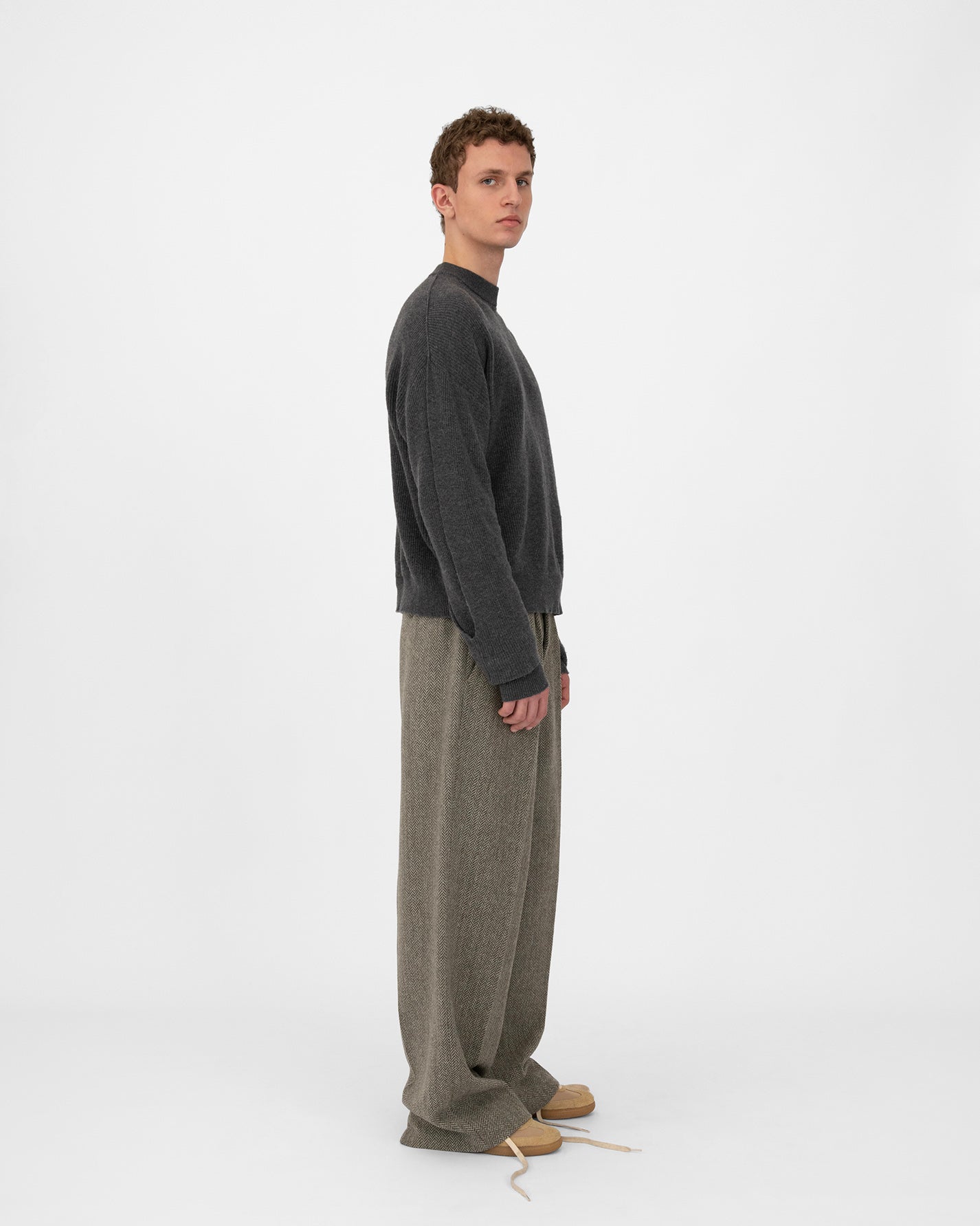 INTERLACED SWEATER in charcoal