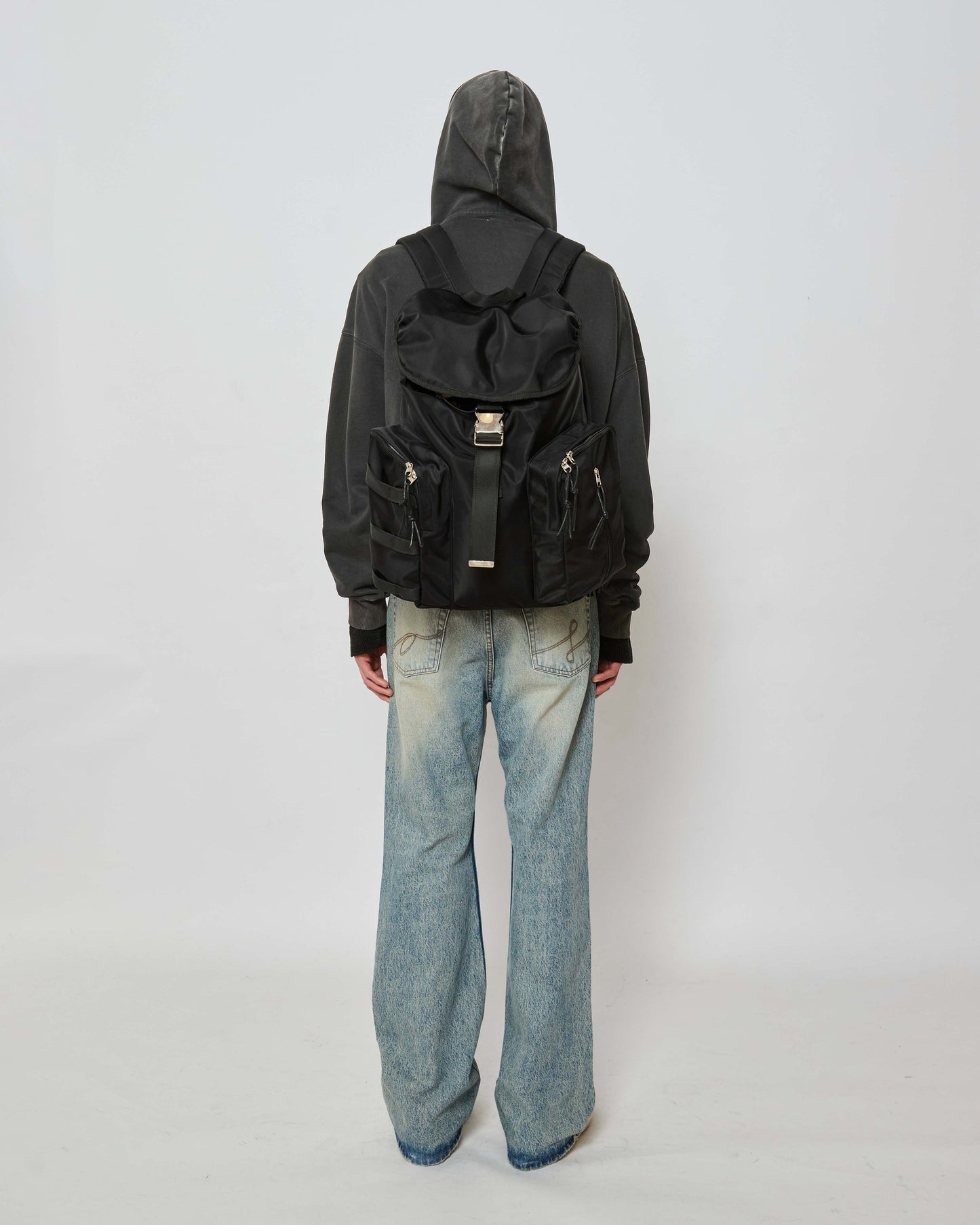 ZIP HOODIE (WASHED GREY)