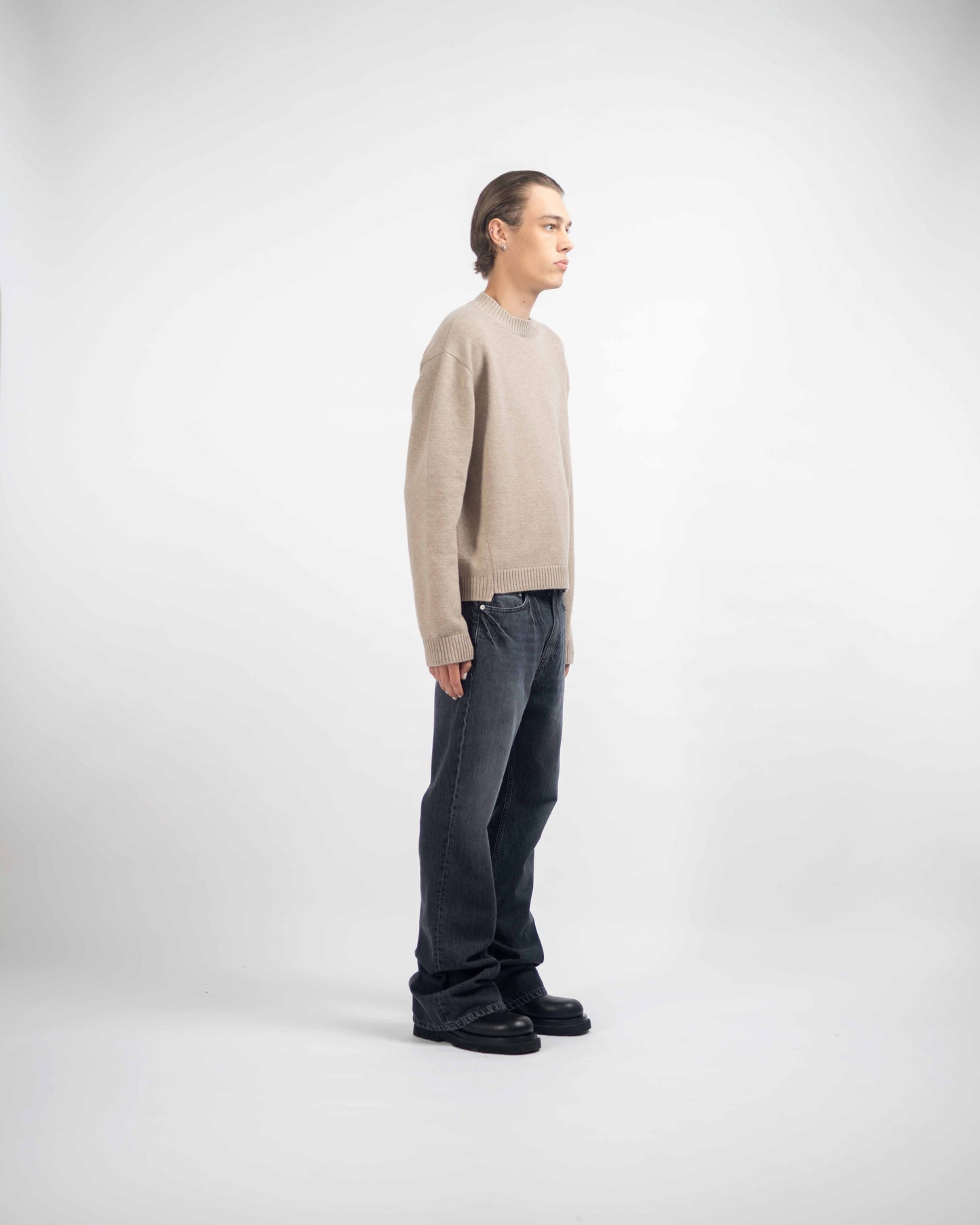 CUT-SWEATER (TAUPE)