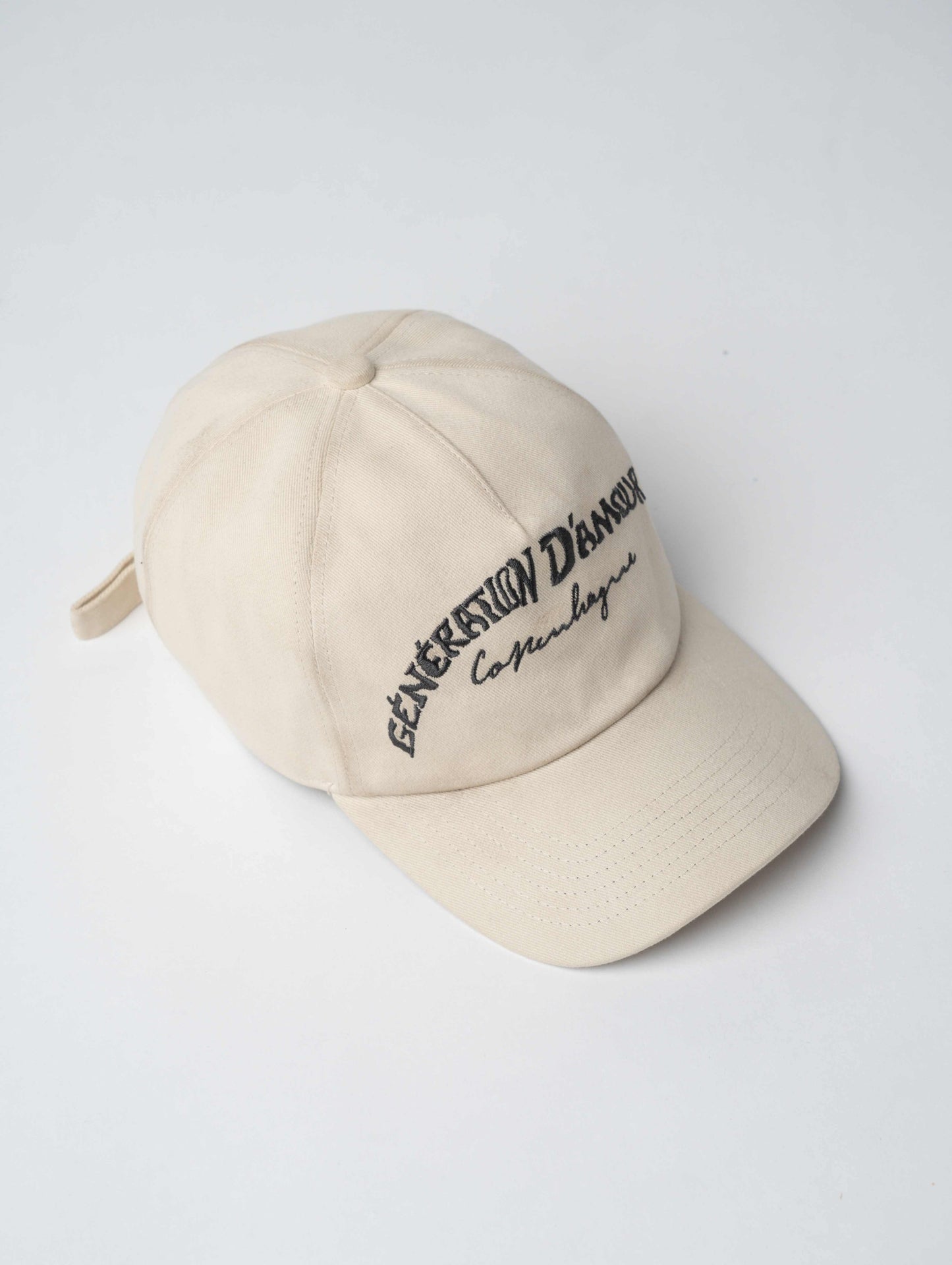 GÉNÉRATION D'AMOUR BASEBALL HAT (VINTAGE CREAM)