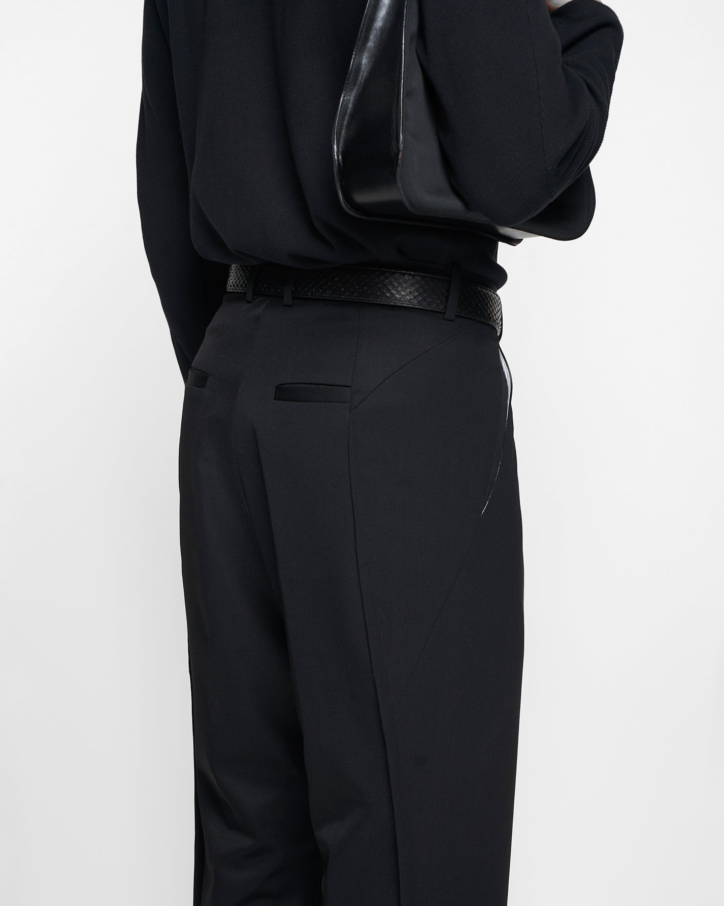 ORIGAMI 2.0 WOOL TROUSERS in black