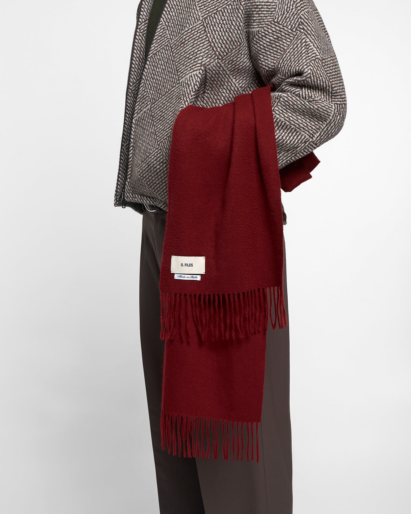 CASHMERE SCARF in savvy red