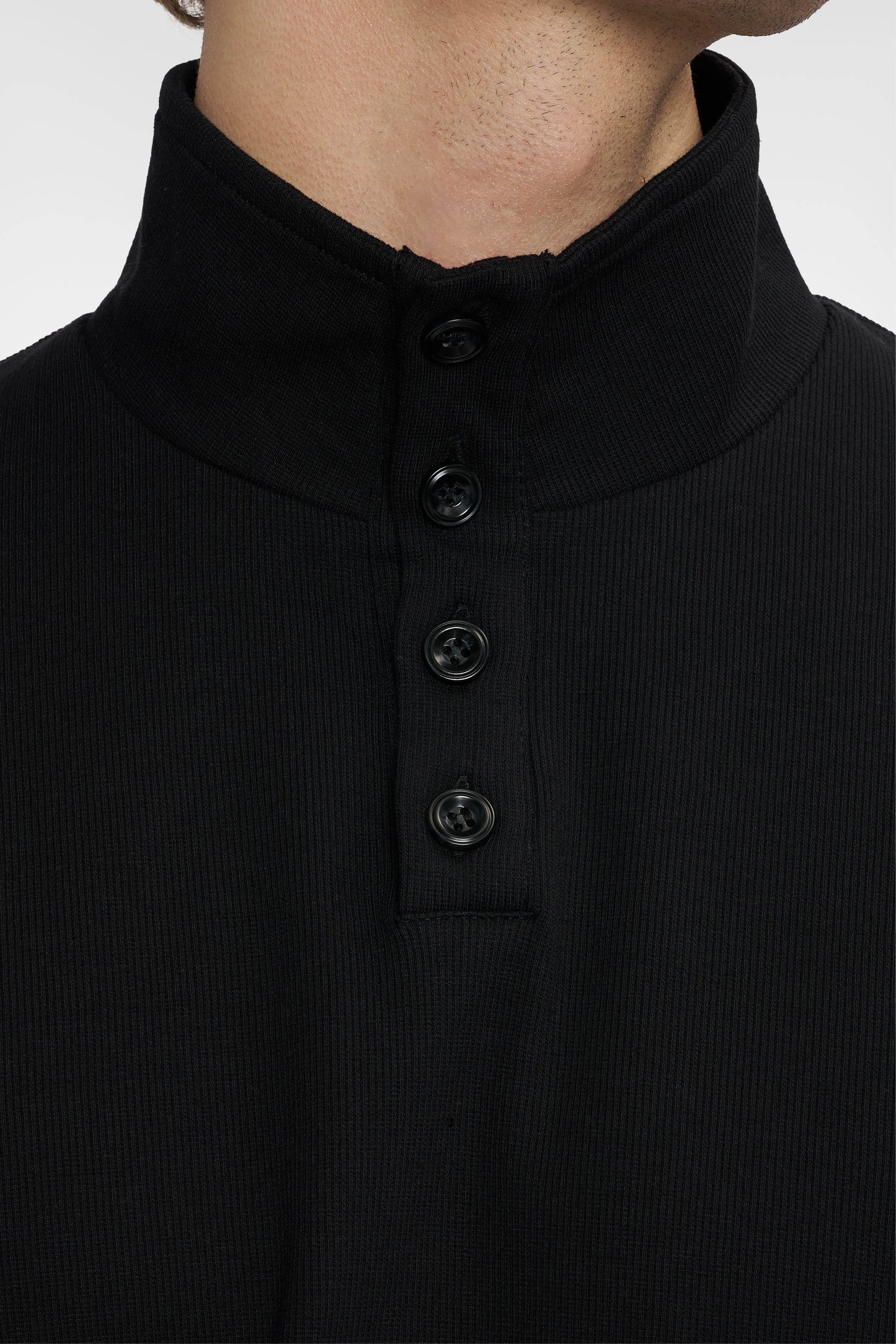 HENLEY LONG SLEEVE in black