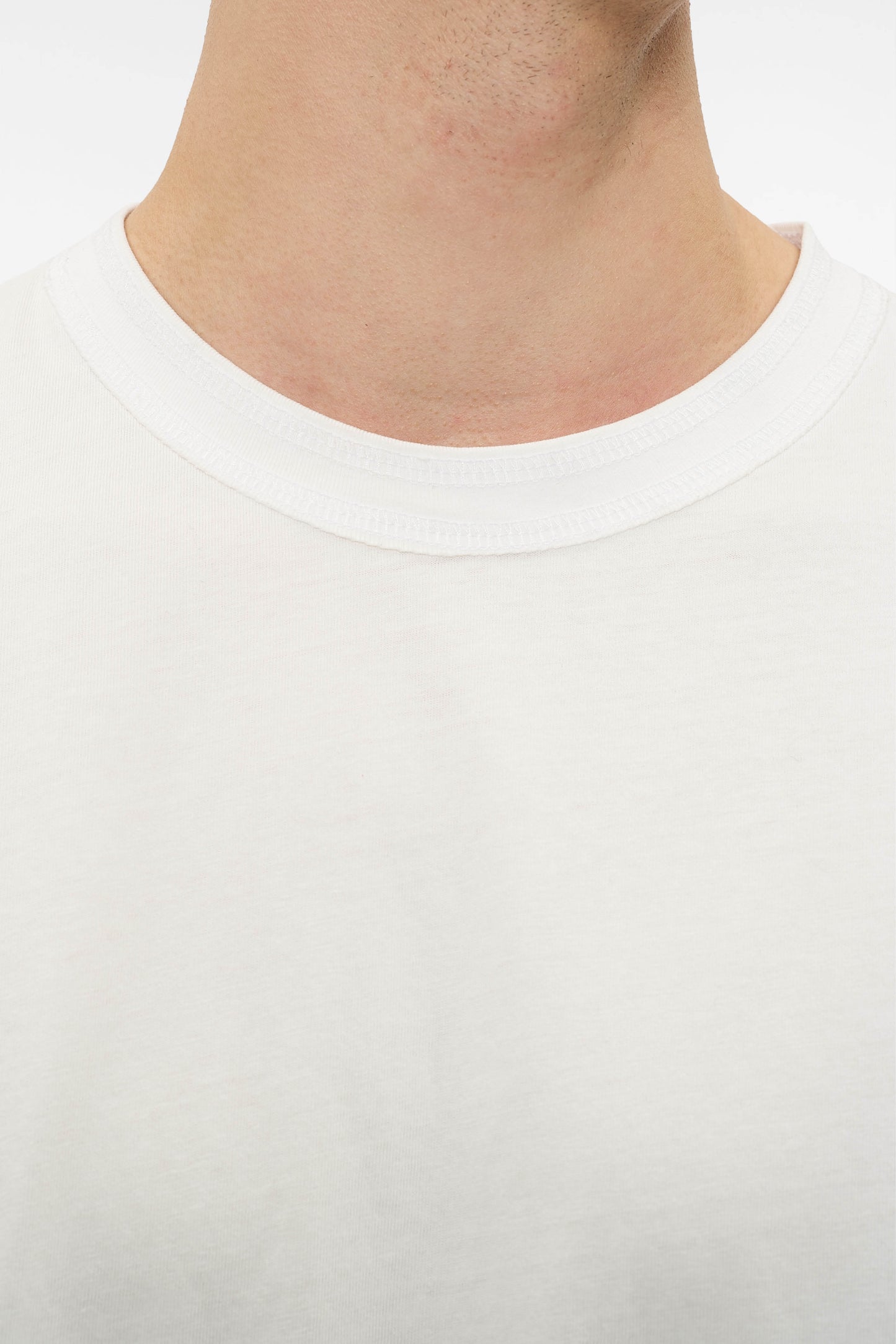 RETRO COVERSTITCH T-SHIRT in oatmeal white