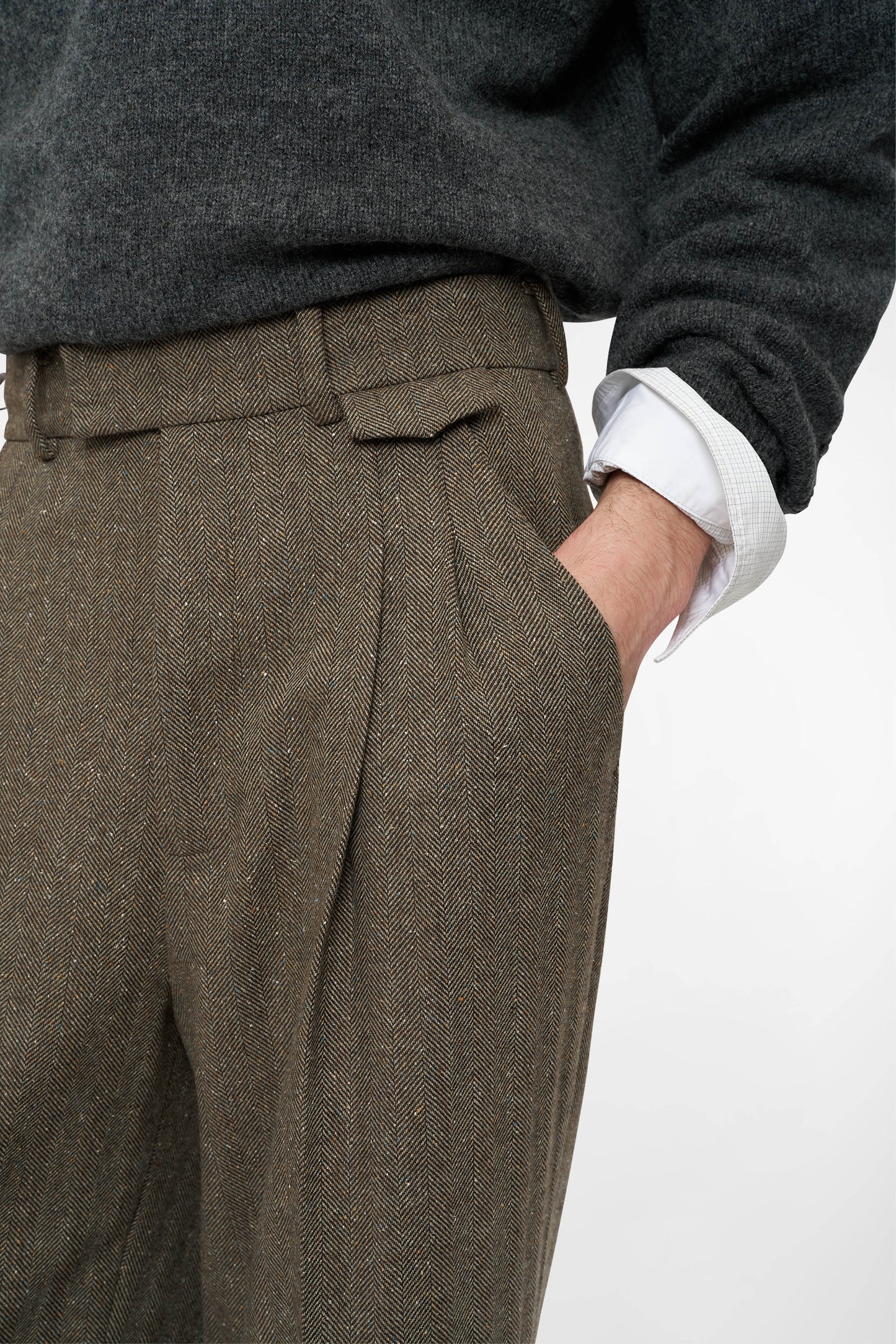 DOUBLE PLEATED HERRINGBONE TROUSERS in tobacco
