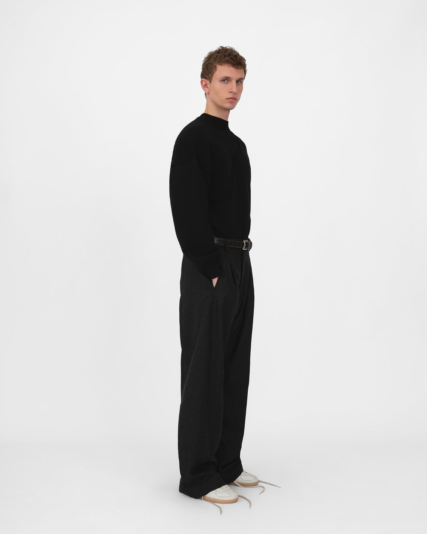 CURTAIN WOOL TROUSERS in charcoal black