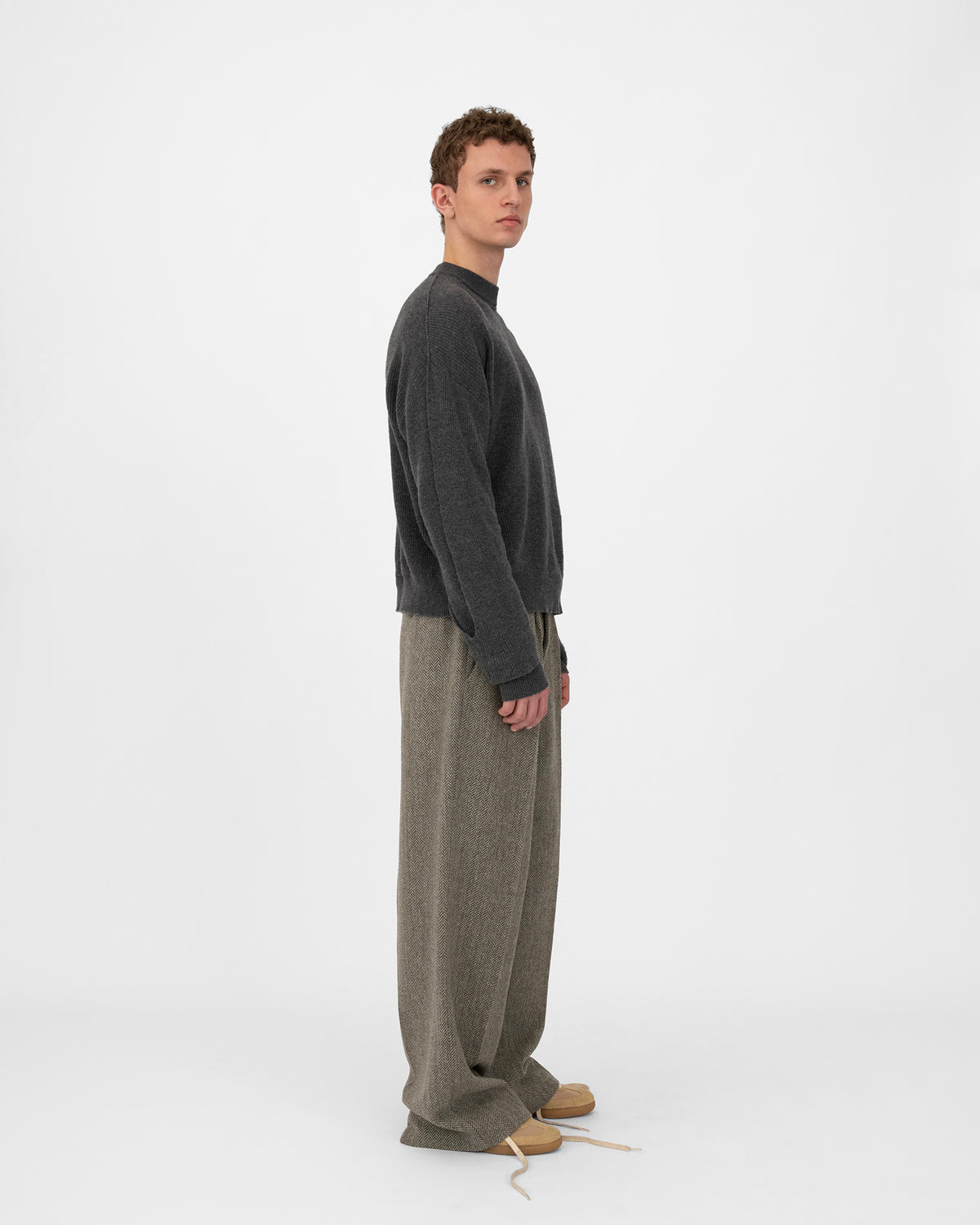 INTERLACED SWEATER in charcoal