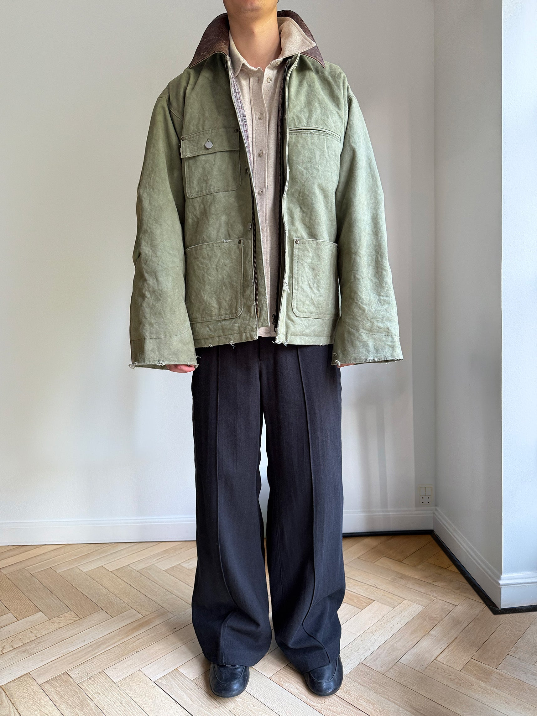 PLEATED CANVAS WORK JACKET in faded green – O. FILES