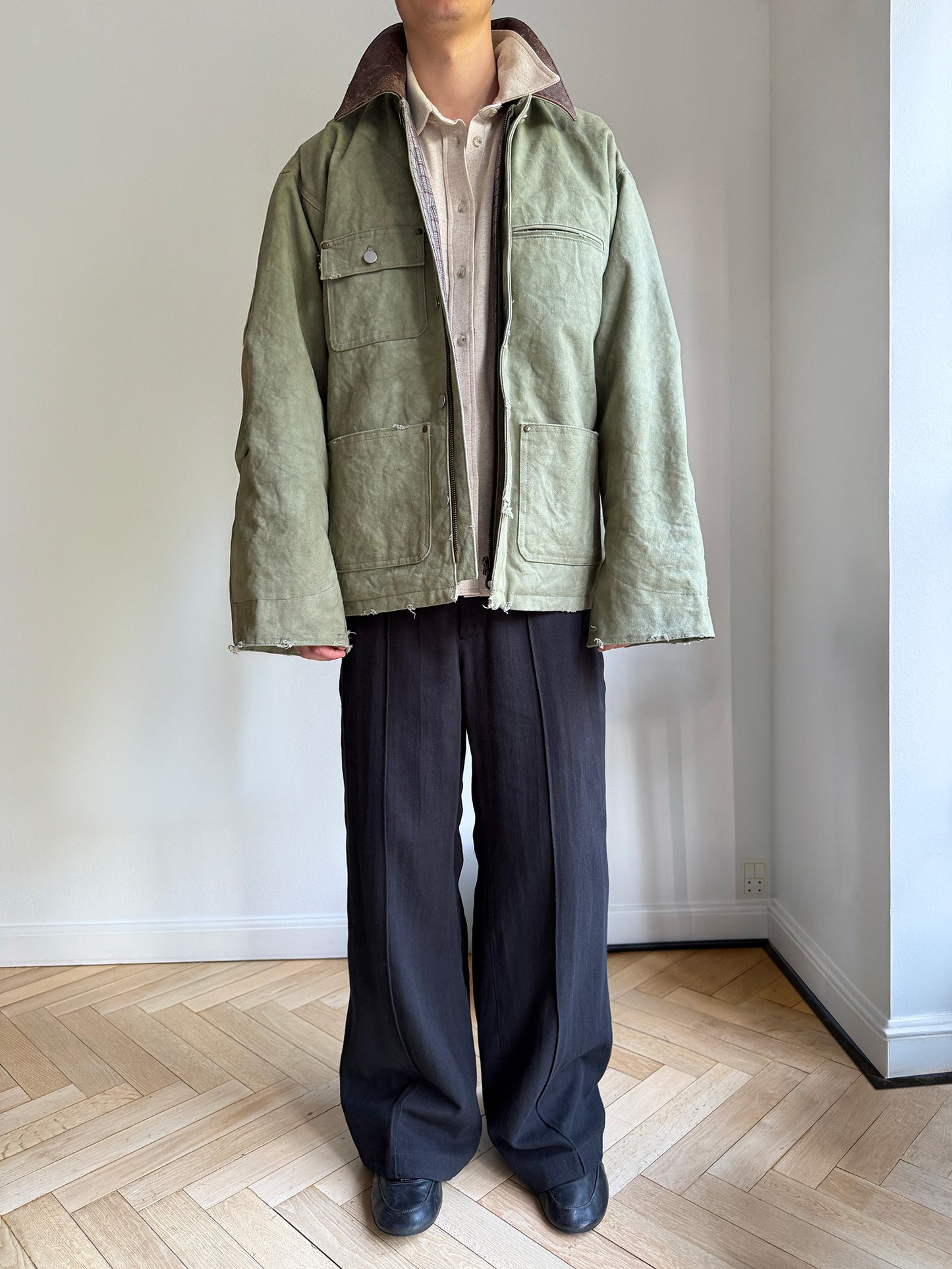 PLEATED CANVAS WORK JACKET in faded green