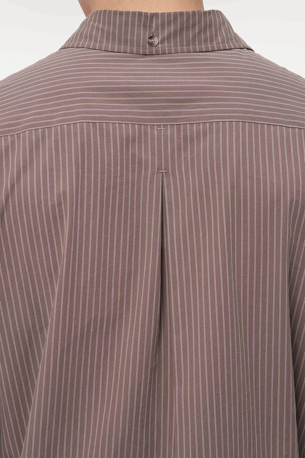 DOUBLE-HEM PINSTRIPE SHIRT in macchiato/white
