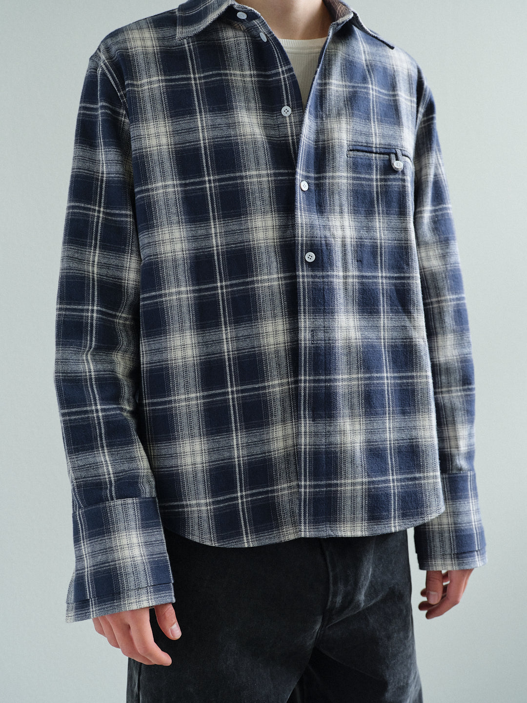 CHECKER FLANNEL SHIRT in midnight blue/cream