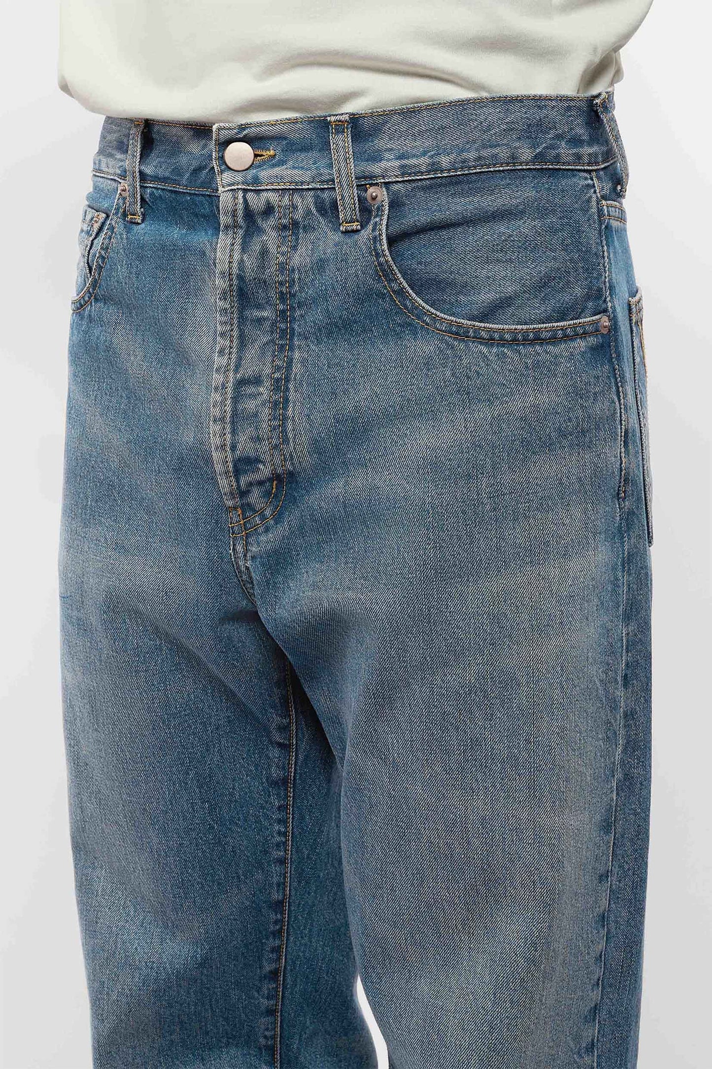 LOT-05 DENIM JEANS in broken indigo