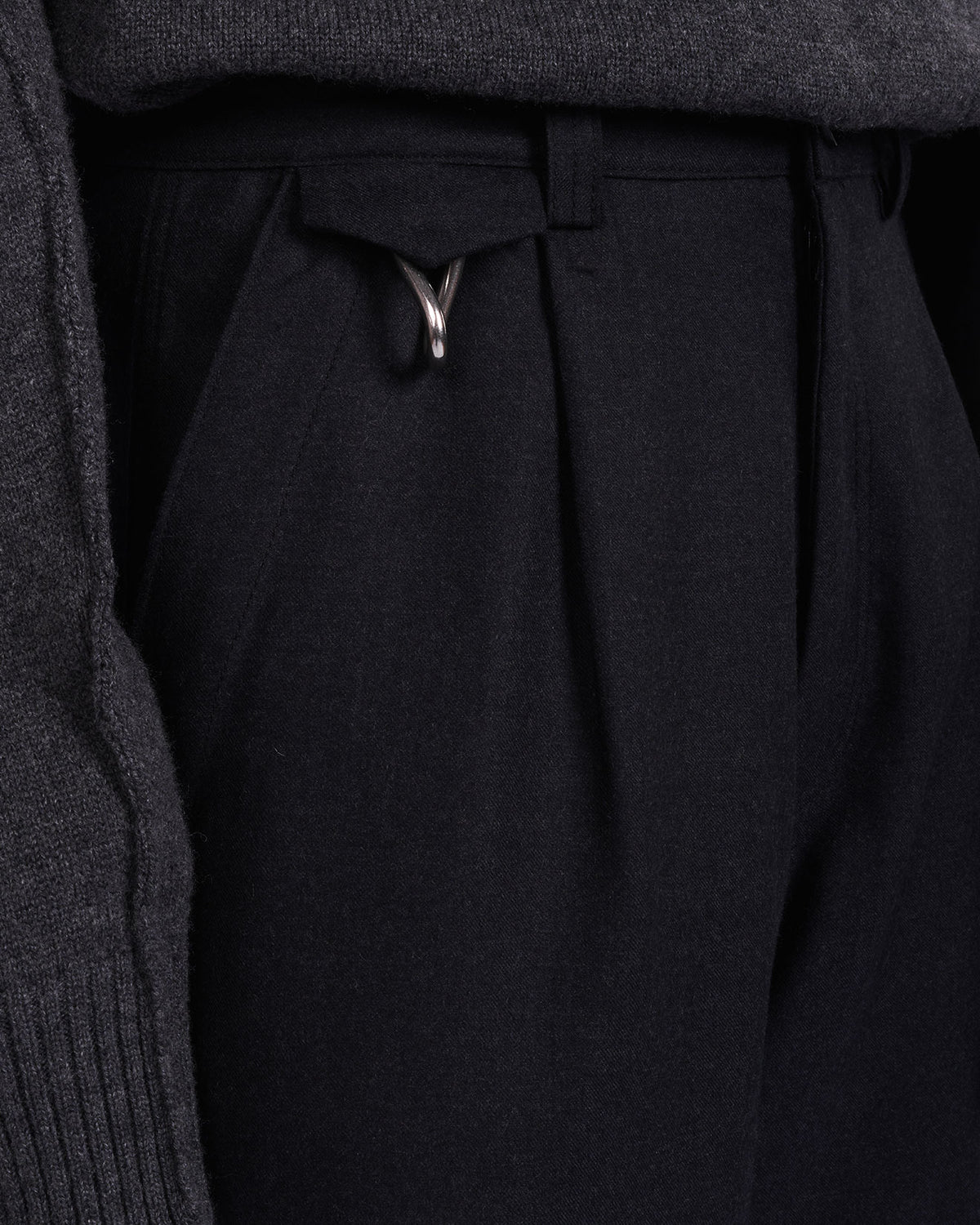 ORIGAMI WOOL TROUSERS (CHARCOAL BLACK)