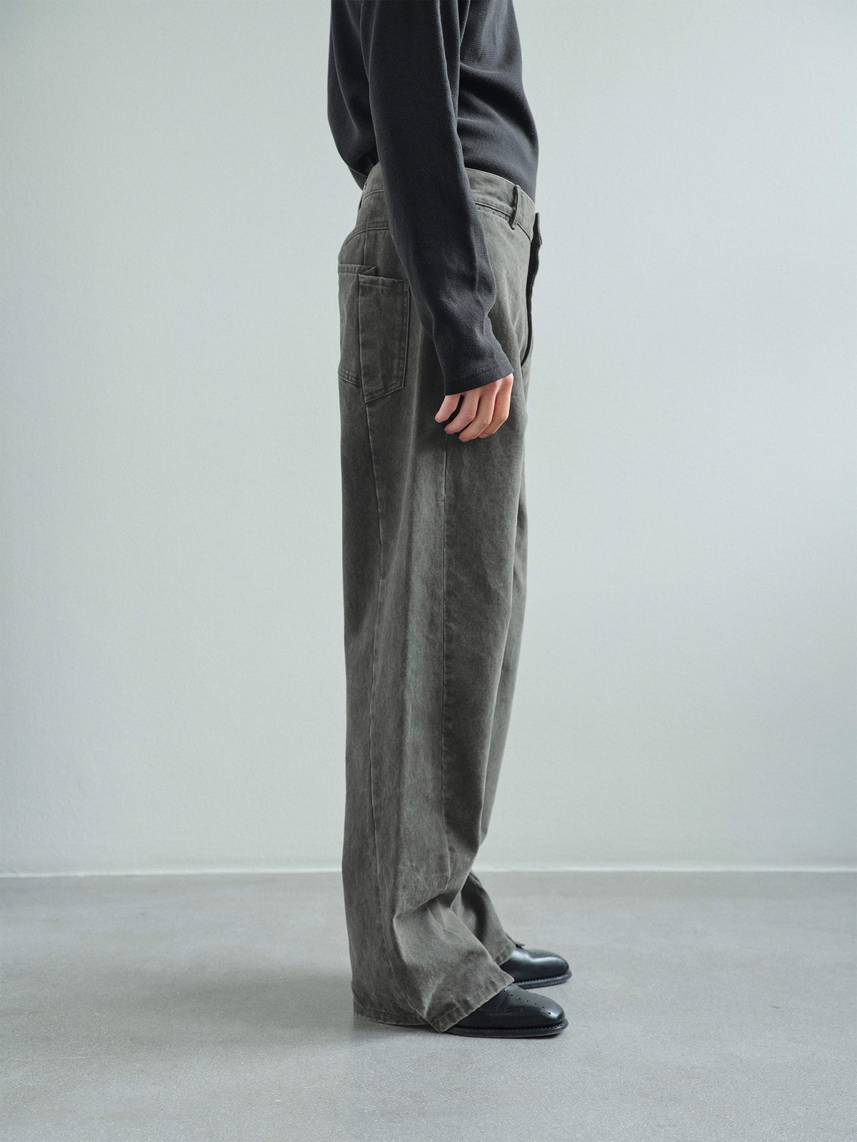 TWISTED COTTON TROUSERS in olive