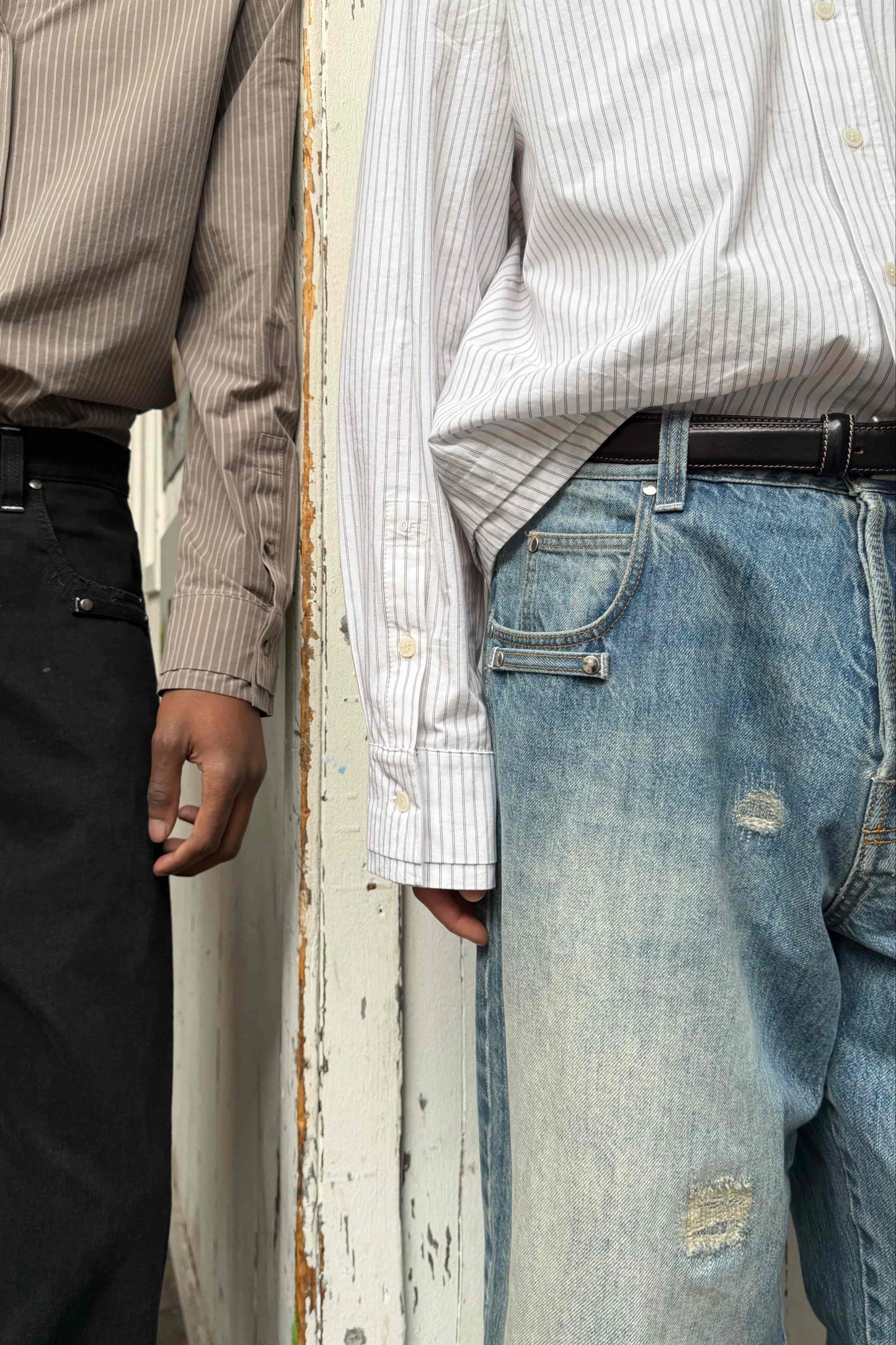 DOUBLE-HEM PINSTRIPE SHIRT in white/macchiato