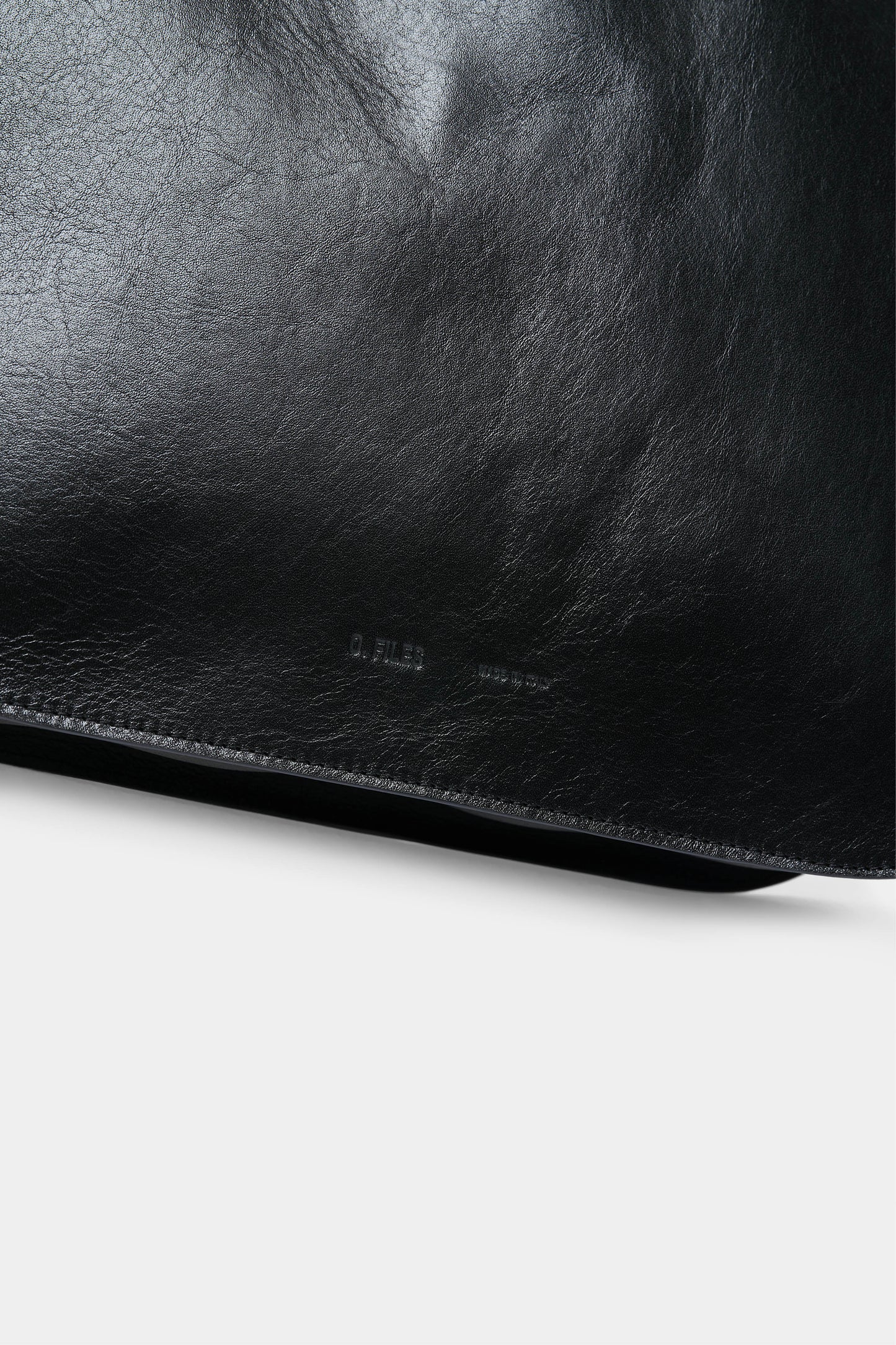 ORIGAMI LEATHER BAG in black