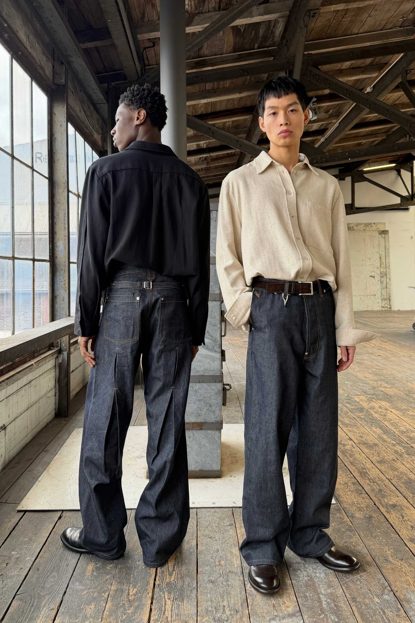 MONO ORIGAMI LINEN SHIRT in black